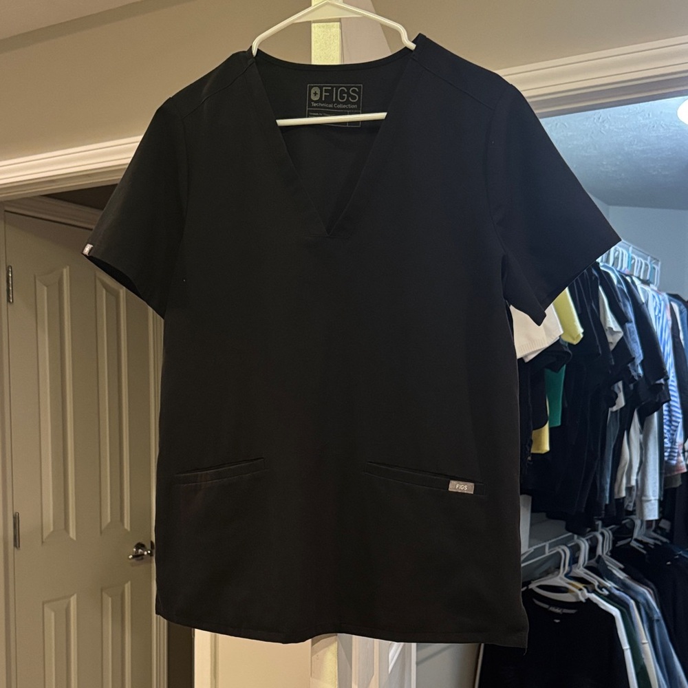 Figs Casma Top